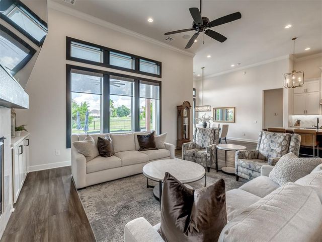 365 Saint Claire Drive, Edmond, OK 73025