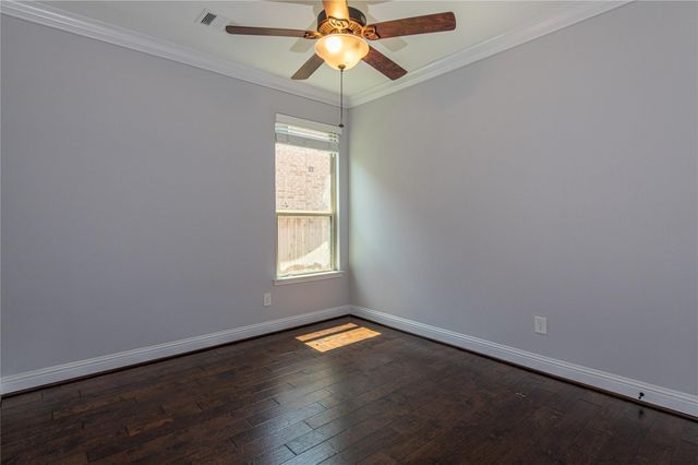 7 Whispering Thicket Place, Tomball, TX 77375