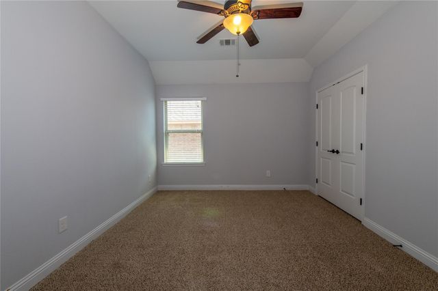 7 Whispering Thicket Place, Tomball, TX 77375