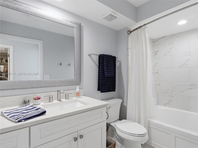 400 E Bay Street 1706, Jacksonville, FL 32202