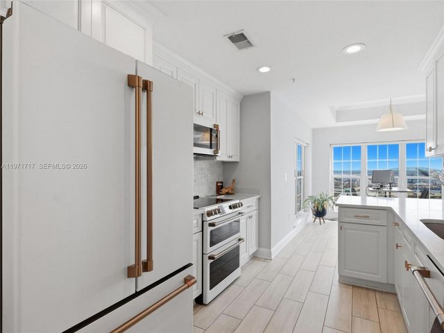 400 E Bay Street 1706, Jacksonville, FL 32202