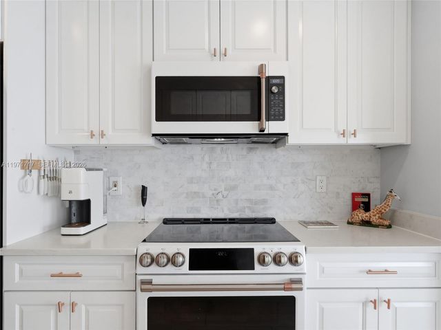 400 E Bay Street 1706, Jacksonville, FL 32202