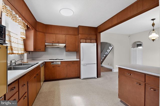 112 W PACIFIC AVE, Minotola, NJ 08341