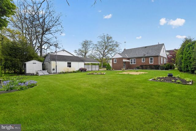 112 W PACIFIC AVE, Minotola, NJ 08341