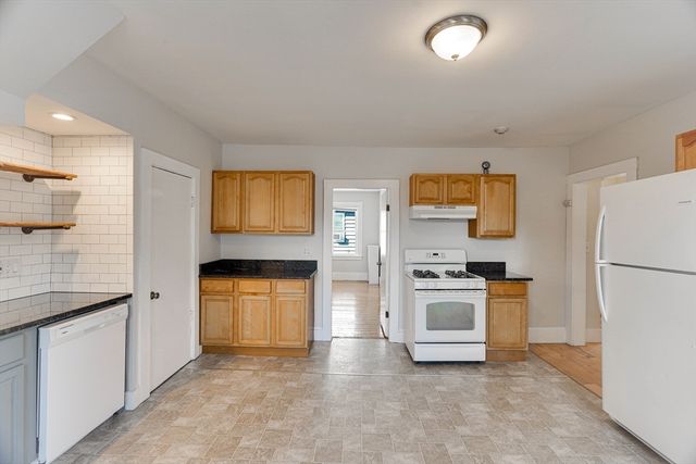 14 Wheatland St. 2, Salem, MA 01970