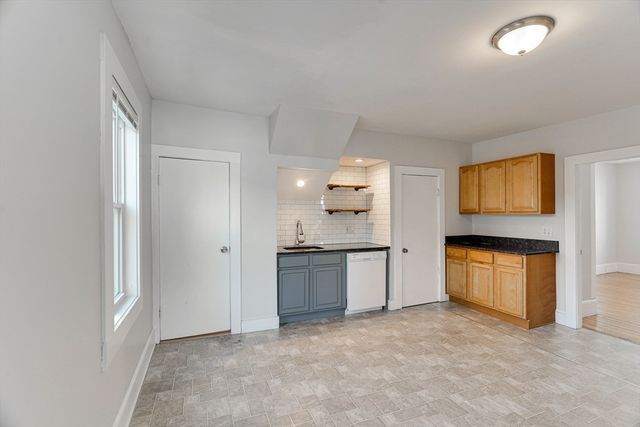 14 Wheatland St. 2, Salem, MA 01970