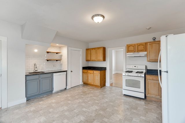 14 Wheatland St. 2, Salem, MA 01970