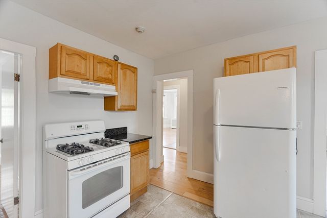 14 Wheatland St. 2, Salem, MA 01970