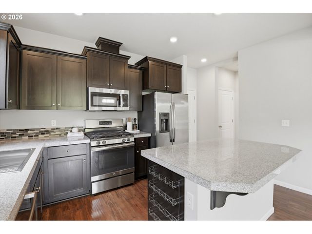 21797 Sw BERKSHIRE Ter, Sherwood, OR 97140