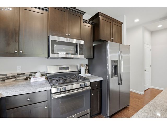 21797 Sw BERKSHIRE Ter, Sherwood, OR 97140