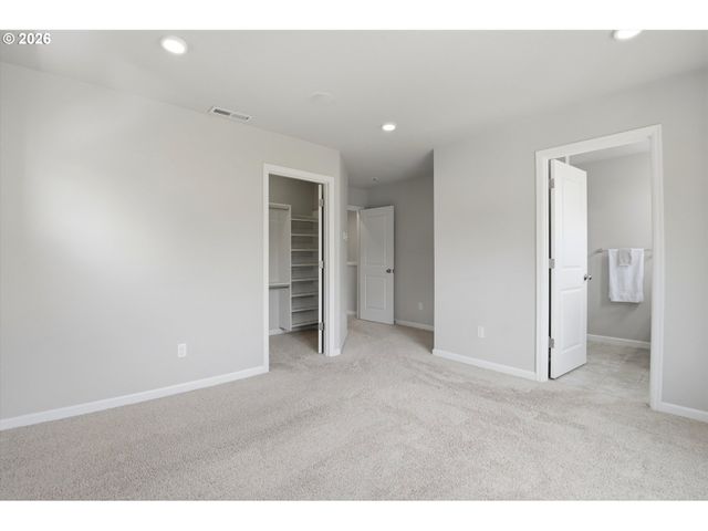 21797 Sw BERKSHIRE Ter, Sherwood, OR 97140