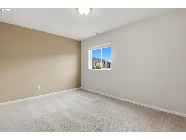 21797 Sw BERKSHIRE Ter, Sherwood, OR 97140