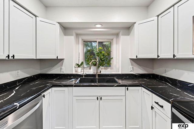 8502 S 143rd Street, Omaha, NE 68138