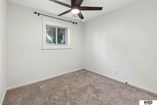 8502 S 143rd Street, Omaha, NE 68138