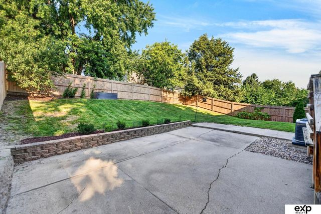 8502 S 143rd Street, Omaha, NE 68138