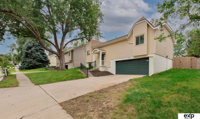 8502 S 143rd Street, Omaha, NE 68138