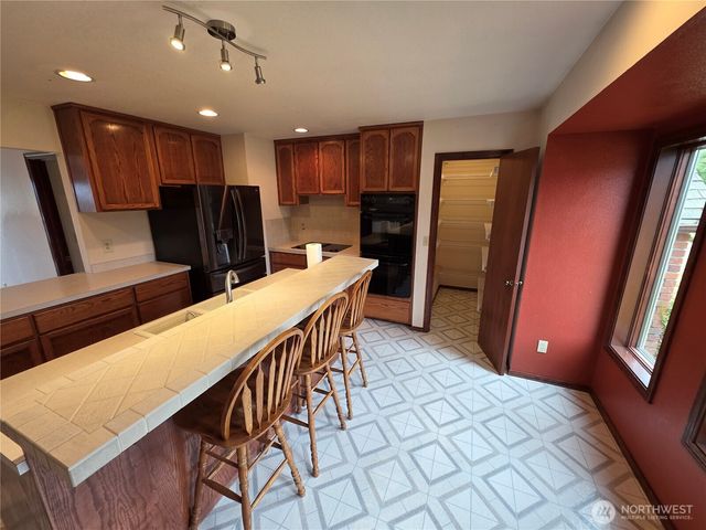 1133 Olympus Avenue, Port Angeles, WA 98362