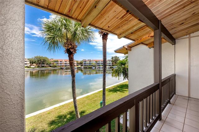 556 PLAZA SEVILLE COURT 106, Treasure Island, FL 33706