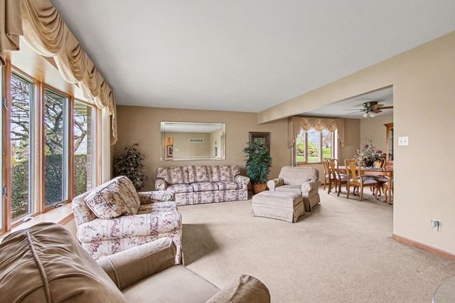 9241 Monix Drive, St. John, IN 46373