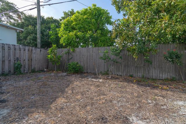 506 Worthmore Drive, Lake Worth Beach, FL 33460