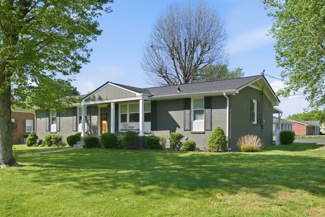 4011 Brookside Dr, Columbia, TN 38401