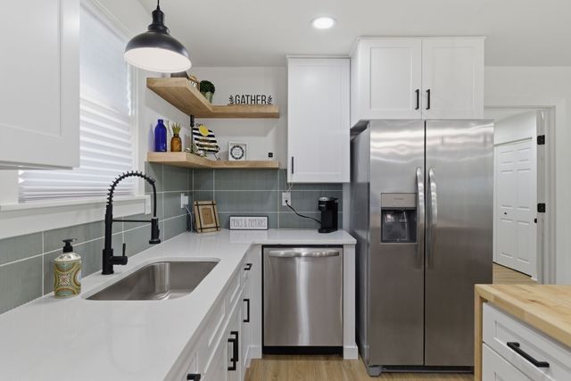 4011 Brookside Dr, Columbia, TN 38401