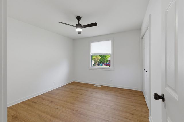 4011 Brookside Dr, Columbia, TN 38401