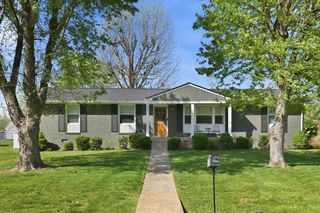 4011 Brookside Dr, Columbia, TN 38401