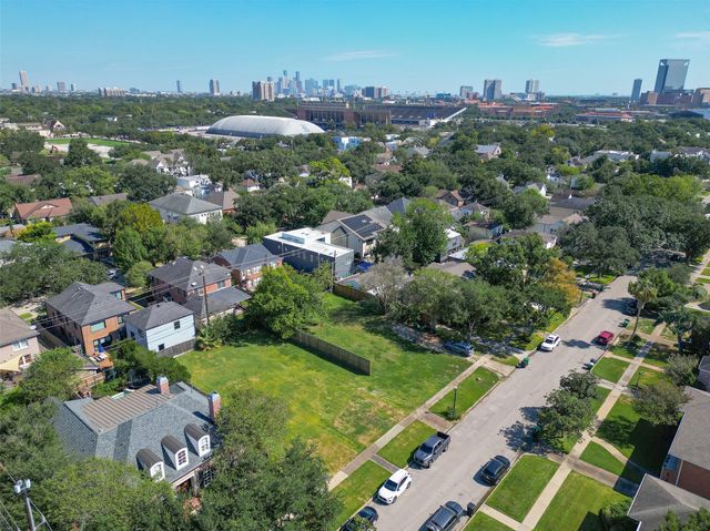 2332 Swift Boulevard, Houston, TX 77030