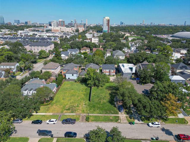 2332 Swift Boulevard, Houston, TX 77030