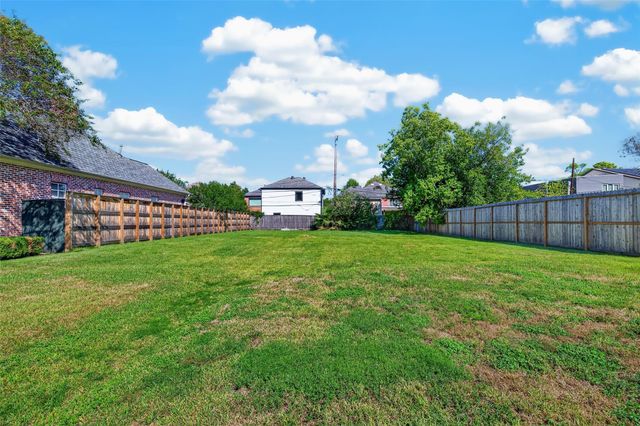 2332 Swift Boulevard, Houston, TX 77030