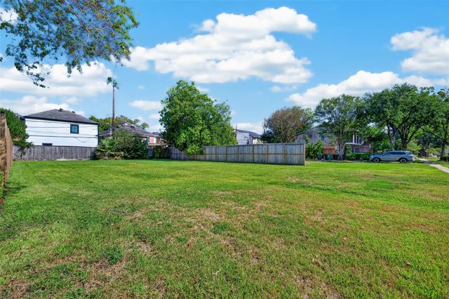 2332 Swift Boulevard, Houston, TX 77030
