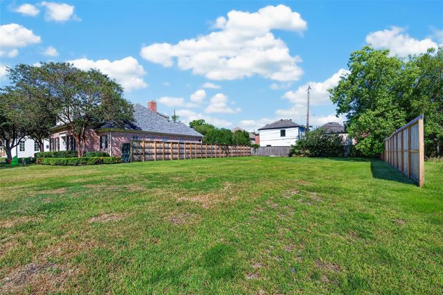 2332 Swift Boulevard, Houston, TX 77030