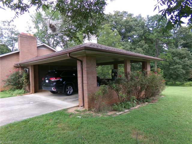 362 Happy Hollow Court, Lexington, NC 27295