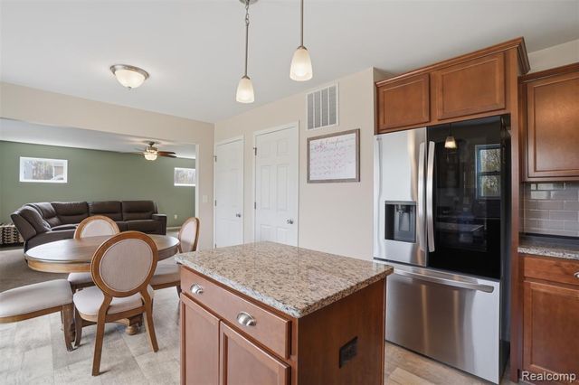 657 Autumn Valley Drive, Ortonville, MI 48462