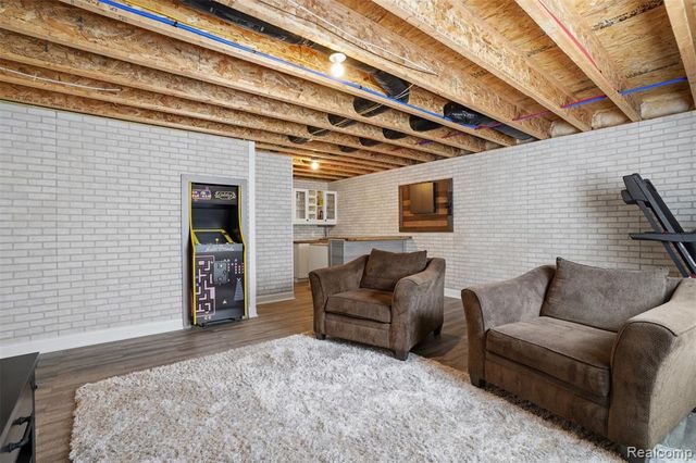 657 Autumn Valley Drive, Ortonville, MI 48462