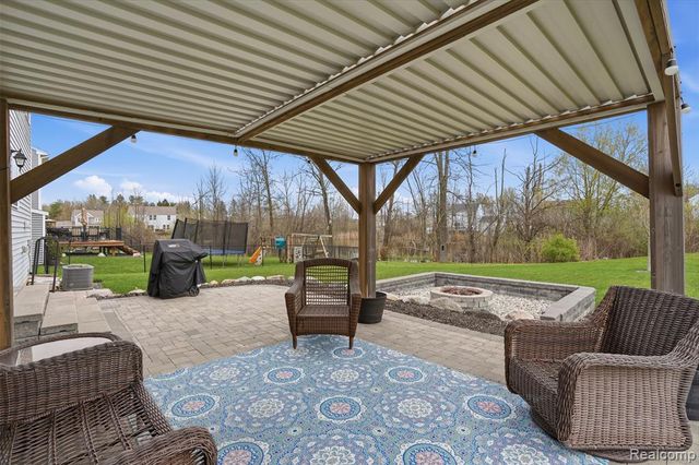 657 Autumn Valley Drive, Ortonville, MI 48462
