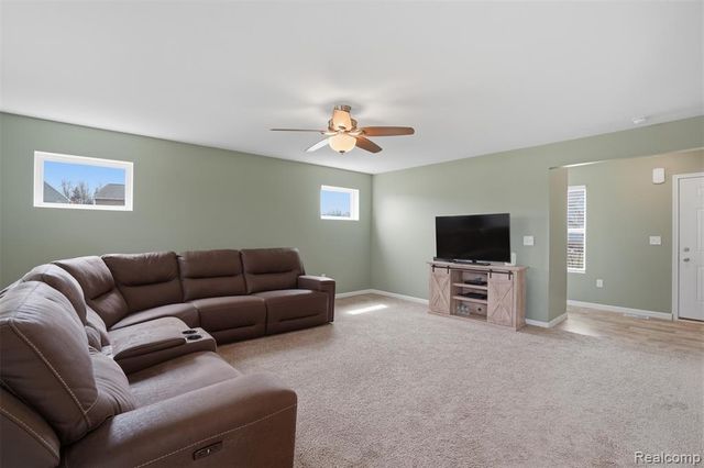 657 Autumn Valley Drive, Ortonville, MI 48462