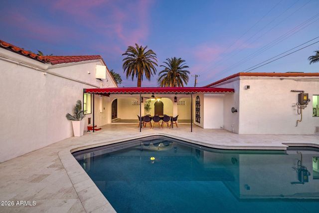 901 W CULVER Street, Phoenix, AZ 85007