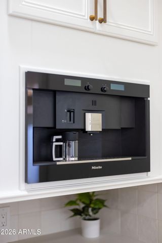 901 W CULVER Street, Phoenix, AZ 85007