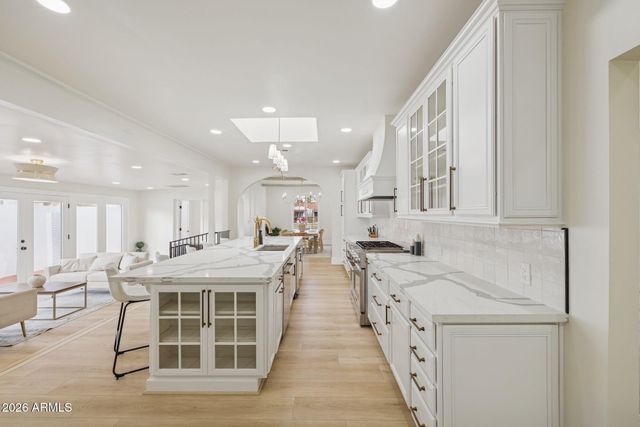 901 W CULVER Street, Phoenix, AZ 85007