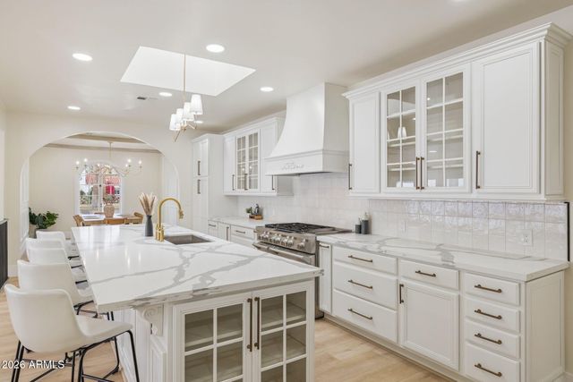 901 W CULVER Street, Phoenix, AZ 85007