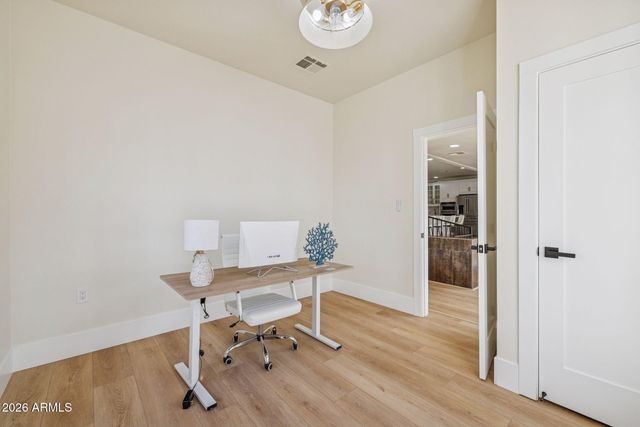 901 W CULVER Street, Phoenix, AZ 85007