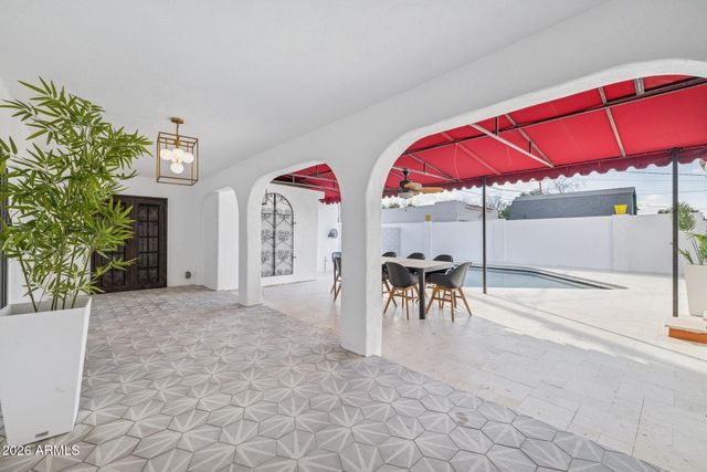 901 W CULVER Street, Phoenix, AZ 85007