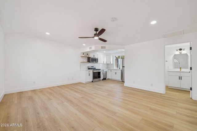 901 W CULVER Street, Phoenix, AZ 85007