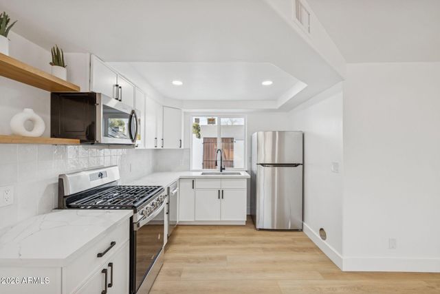 901 W CULVER Street, Phoenix, AZ 85007