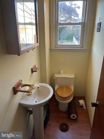 128 N WELLS AVE, Glenolden, PA 19036