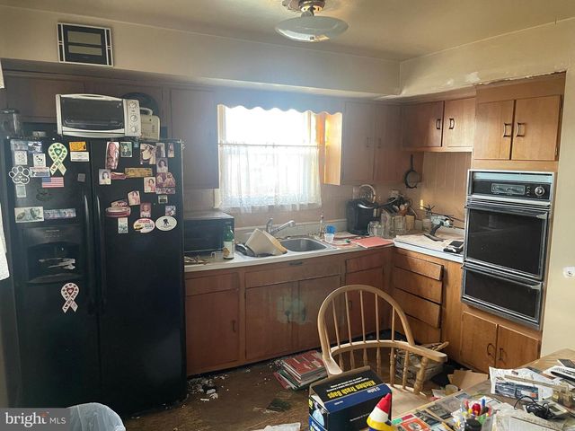 128 N WELLS AVE, Glenolden, PA 19036