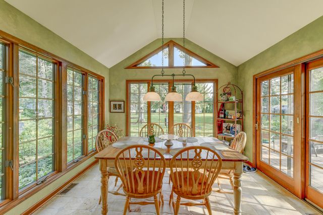 336 Friar Tuck Drive, Schererville, IN 46375