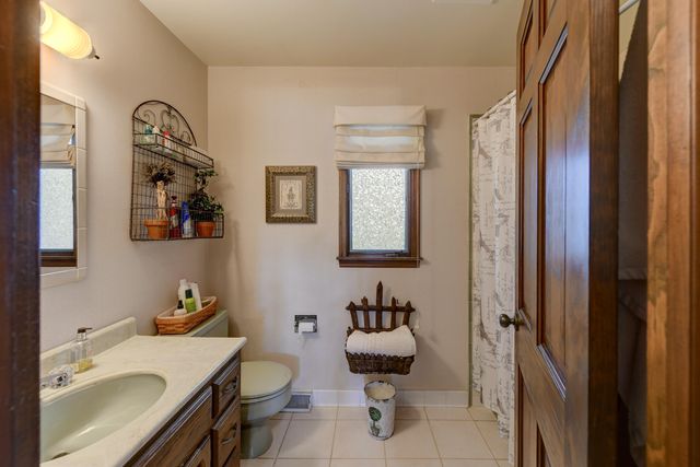 336 Friar Tuck Drive, Schererville, IN 46375